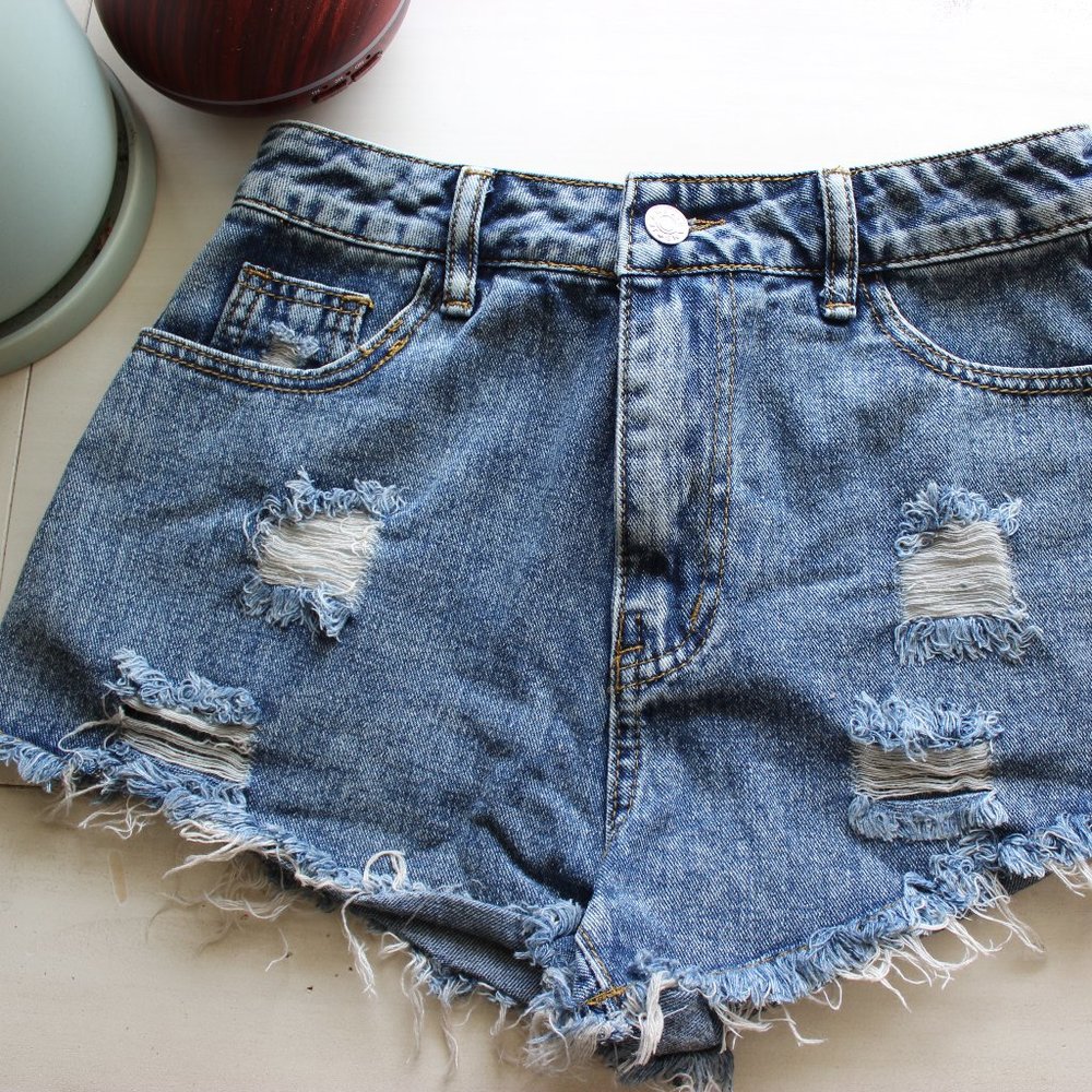 Demin Shorts, ripped ♡